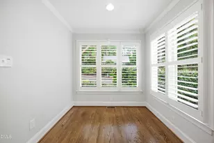 2204 Oxford Hills Dr, Raleigh, NC 27608 - Photo 6