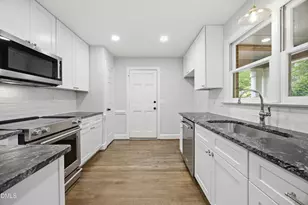 2204 Oxford Hills Dr, Raleigh, NC 27608 - Photo 14
