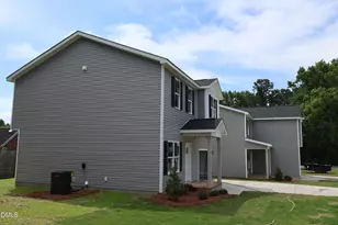 117 Wilson St, Erwin, NC 28339 - Photo 4