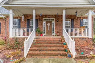 6240 Hilbert Ridge Dr, Holly Springs, NC 27540 - Photo 4