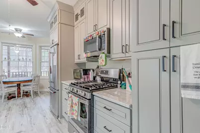 6240 Hilbert Ridge Drive, Holly Springs, NC 27540 - Photo 8