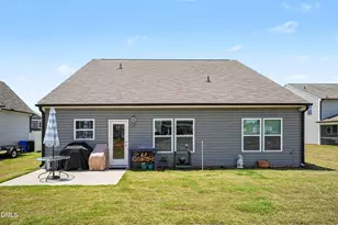 105 Benson Vlg Dr, Benson, NC 27504 - Photo 22