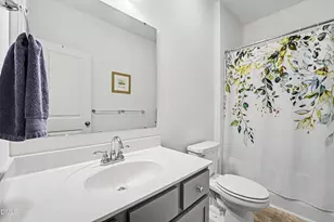 105 Benson Vlg Dr, Benson, NC 27504 - Photo 18