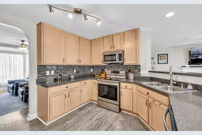 469 Texanna Way, Holly Springs, NC 27540 - Photo 8