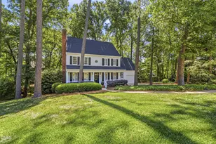 102 Medallion Cir, Cary, NC 27513 - Photo 2