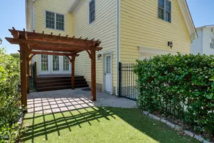 517 Commons Walk Cir, Cary, NC 27519 - Photo 44