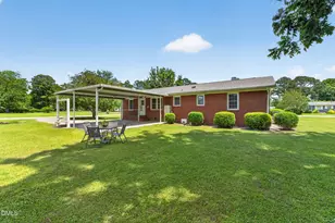 326 Wheat St, Kinston, NC 28504 - Photo 24
