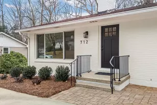 712 Beaver Dam Rd, Raleigh, NC 27607 - Photo 1