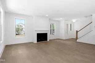 700 Mildred Oaks Ct, Cary, NC 27519 - Photo 8
