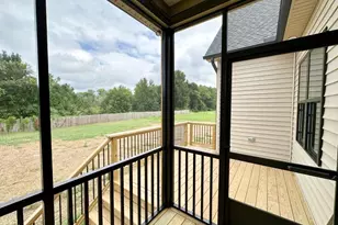 5570 Martys Ct, Bailey, NC 27807 - Photo 18