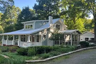 218 Hillsborough Rd, Carrboro, NC 27510 - Photo 2