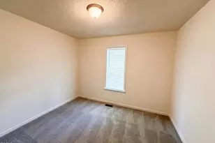 470 Kinsman Ct, Fuquay Varina, NC 27526 - Photo 4