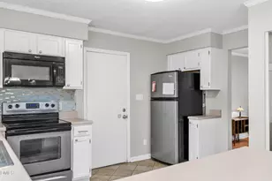 16 Meadowcrest Dr, Durham, NC 27703 - Photo 10