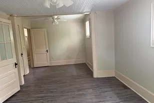 302 N Brevard St, Selma, NC 27576 - Photo 10