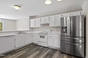 215 Rattan Bay Dr, Raleigh, NC 27610 - Photo 14
