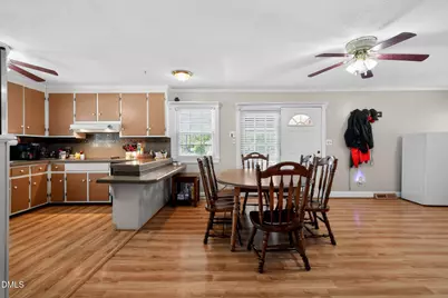 502 Crestview Avenue SW, Wilson, NC 27893 - Photo 12