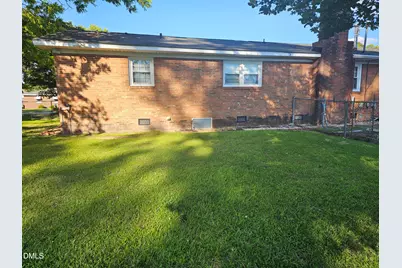502 Crestview Avenue SW, Wilson, NC 27893 - Photo 2