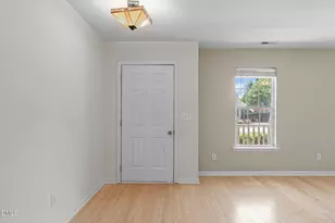 512 Lee St, Holly Springs, NC 27540 - Photo 4