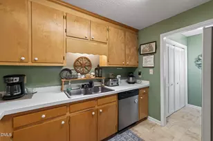 4148 Willow Haven Ct, Raleigh, NC 27616 - Photo 16