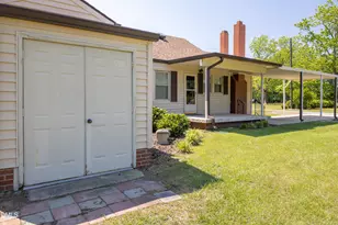610 N Lincoln St, Benson, NC 27504 - Photo 28