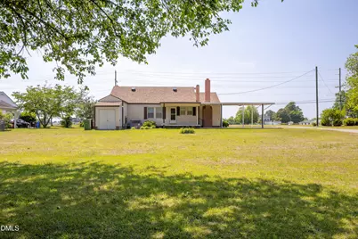610 N Lincoln Street, Benson, NC 27504 - Photo 4
