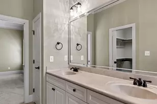 1813 Green Oaks Pkwy, Holly Springs, NC 27540 - Photo 8