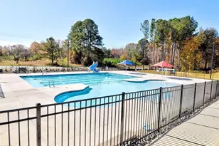 529 Eversden Dr, Zebulon, NC 27597 - Photo 8