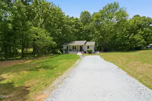 707 Dickens St, Roxboro, NC 27573 - Photo 6