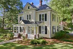 513 College St, Oxford, NC 27565 - Photo 1
