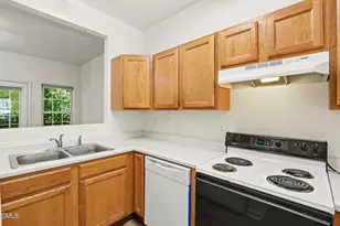 10 Moorefield Ct, Durham, NC 27705 - Photo 12