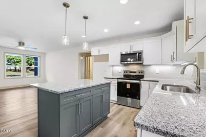 305 N West Street, Roseboro, NC 28382 - Photo 14