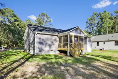 305 N West Street, Roseboro, NC 28382 - Photo 32