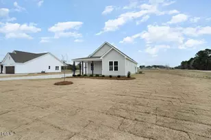 424 Davis Mill Rd, Selma, NC 27576 - Photo 2