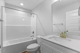 303 N West St, Roseboro, NC 28382 - Photo 24