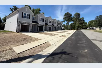 504 S Ryals Street, Benson, NC 27504 - Photo 2