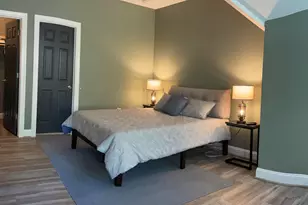 1130 Parkridge Ln, Raleigh, NC 27605 - Photo 16