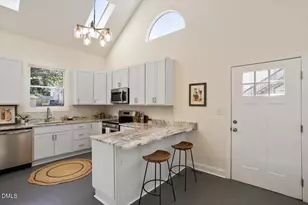 1130 N Roxboro St, Durham, NC 27701 - Photo 24