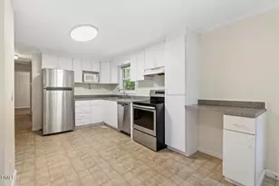 309 W Union St, Hillsborough, NC 27278 - Photo 16