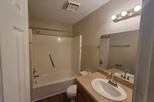 906 W Chatham St, Cary, NC 27511 - Photo 8
