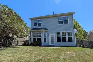 2003 Woodsdale Dr, Durham, NC 27703 - Photo 2