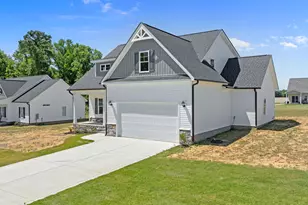 101 Baileys Pl, Pikeville, NC 27863 - Photo 2