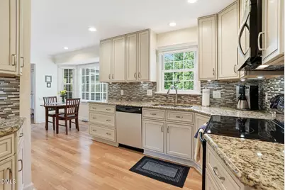 109 Whitby Court, Cary, NC 27511 - Photo 4