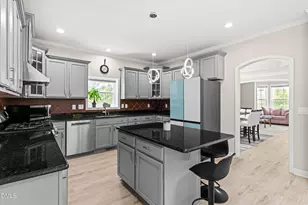 900 Vandalia Dr, Cary, NC 27519 - Photo 18