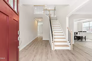 900 Vandalia Dr, Cary, NC 27519 - Photo 8