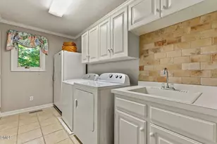 8208 Aberloch Ct, Raleigh, NC 27606 - Photo 40