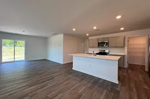 286 Palm Dr, Sanford, NC 27332 - Photo 4