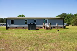 313 Old Country Ln, Selma, NC 27576 - Photo 6