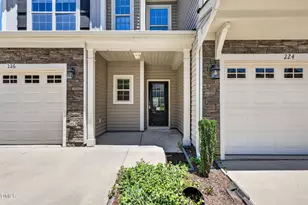 226 Beaconwood Ln, Holly Springs, NC 27540 - Photo 2