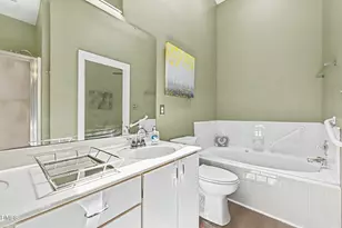 9 Tottenham Ln, Chapel Hill, NC 27517 - Photo 20