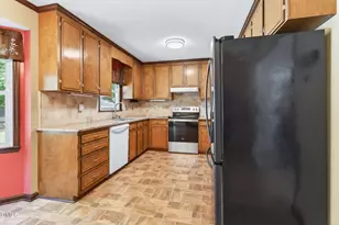 2028 Canterbury Rd, Clayton, NC 27520 - Photo 12